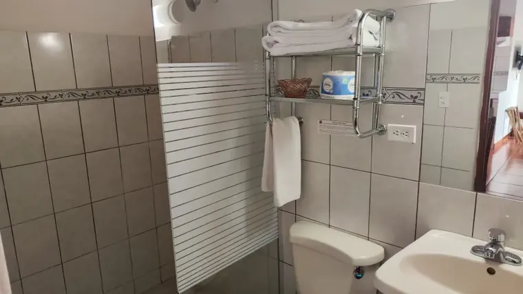 The bathroom in room 2