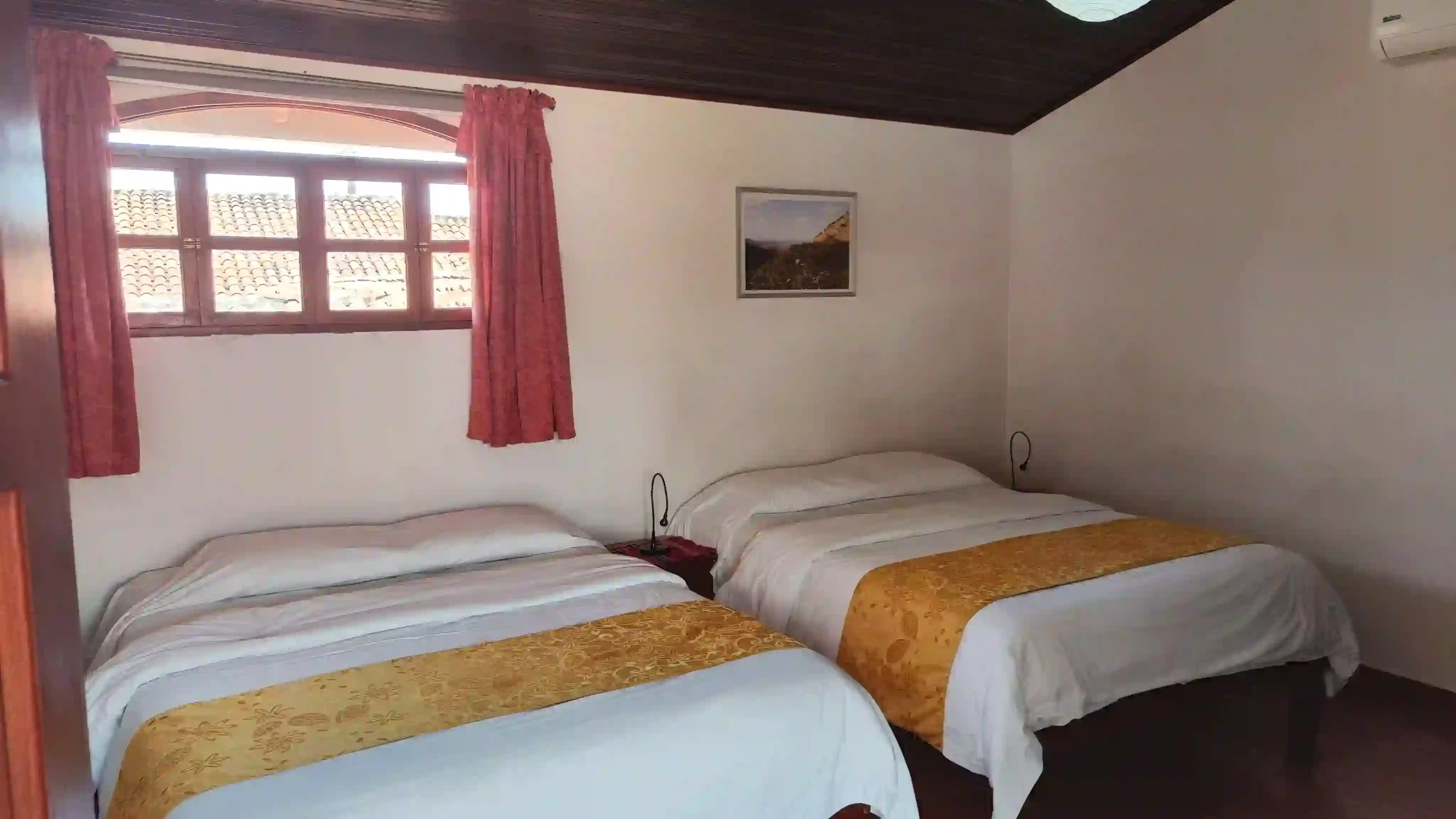 Habitación 3 con dos camas Queen 